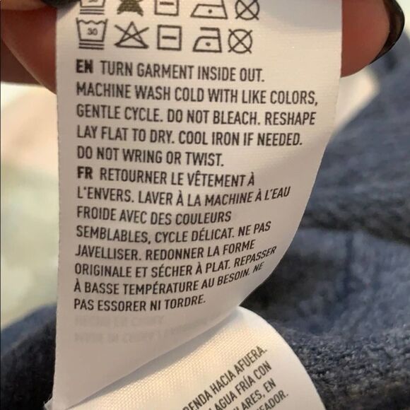 American Eagle Outfitters Solid Gray mini Sweater Cold Shoulder Dress size M - Picture 12 of 12